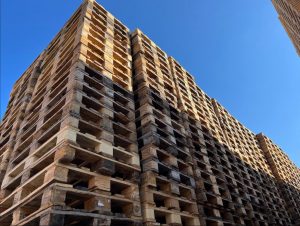 palets apilados de madera